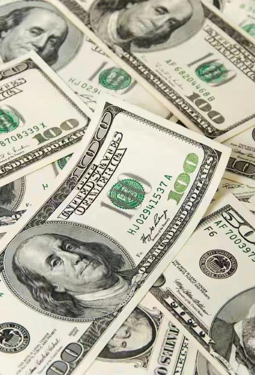 中国“用美元打败美元”，这操作一万个牛逼。我国在香港发行40亿美元债，结果全世界