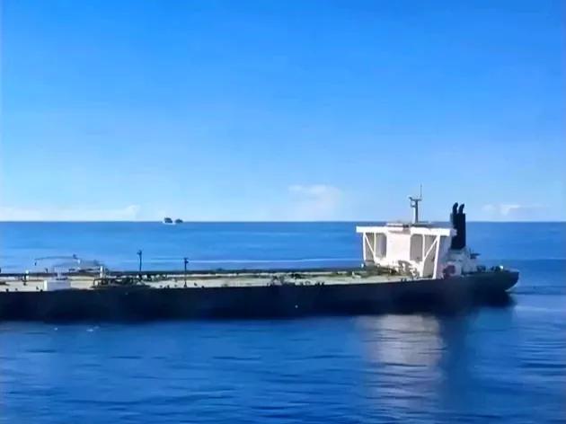 天空新闻消息，当地时间27日，伊朗塔斯尼姆通讯社证实，由于美军的海上封锁行动，德