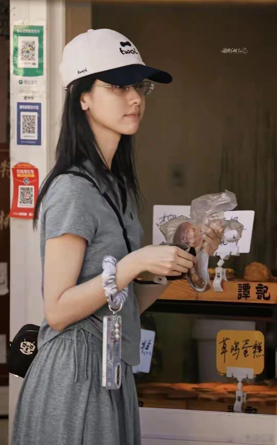 陈都灵小说女主具象化谁能拒绝这种书卷气