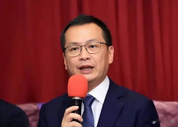 一失足成千古恨，郑丽文因一句“拜会高市早苗”成为众矢之的。就在刚刚刷到一个视频：