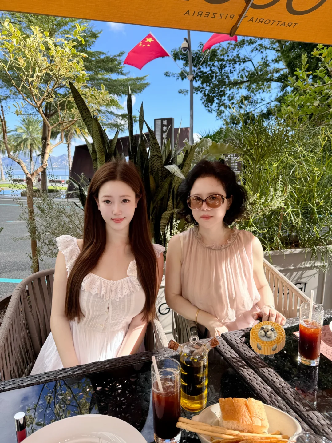 hk🇭🇰和妈妈在海边过中秋🏝️