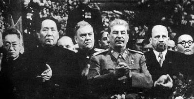 得知中国决定出兵朝鲜后，斯大林震惊了，中国人竟然真的要用那么原始的武器独自去对付