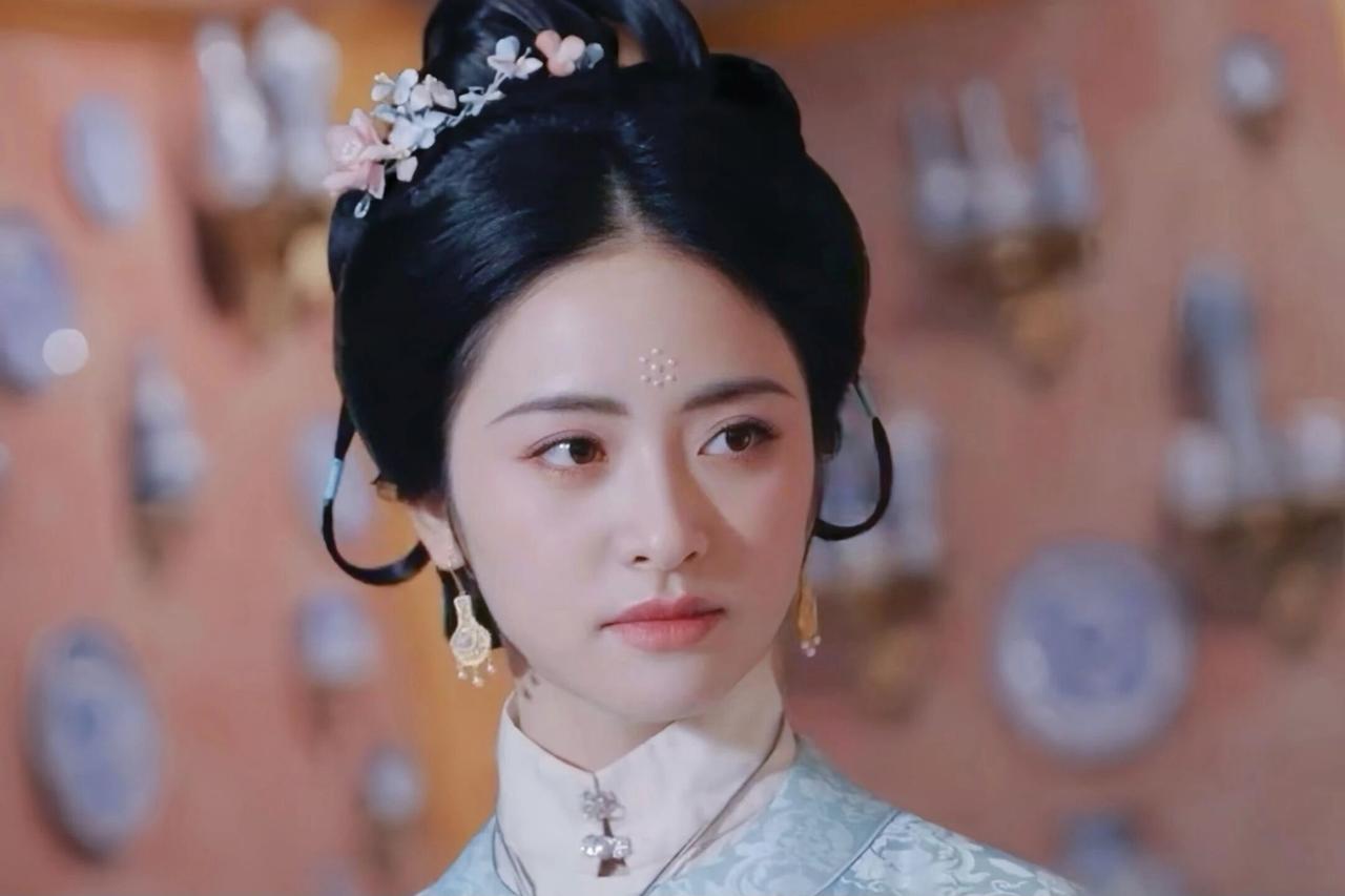 这不就是我心目中的李清照吗？记得之前曾经海选演员，出演宋代女词人李清照。但是