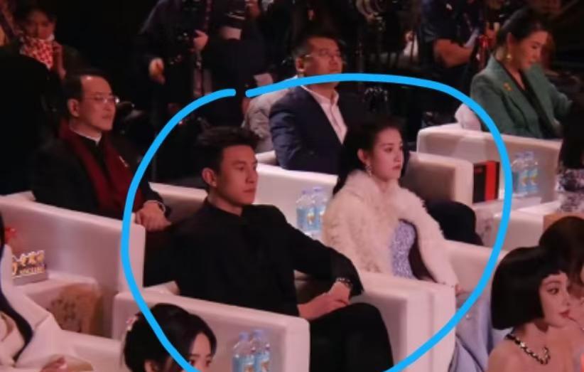 别再用“咖位”骗观众了。今年国剧盛典第一排，坐的是观众想看到的人。去年还在按