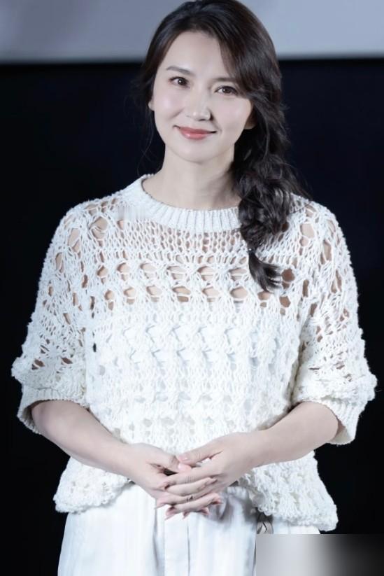 扒出《三国》老料我才傻眼，何润东演的吕布，竟是陈好一句句喂出来的。大段拗口的