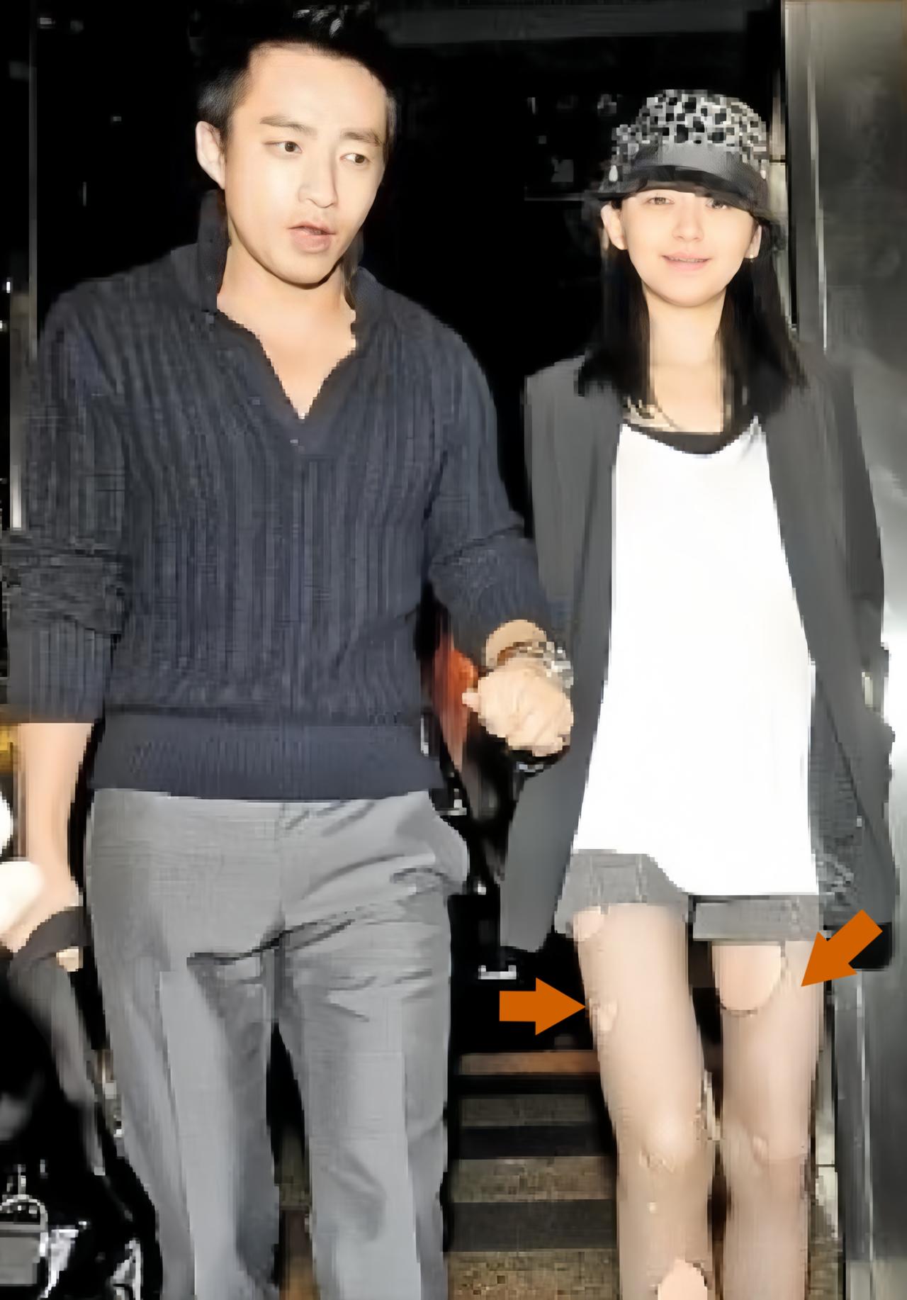 大S和汪小菲刚交往的时候，大S真的特别潮，穿搭又时尚又有个性。她戴着豹纹帽，就连