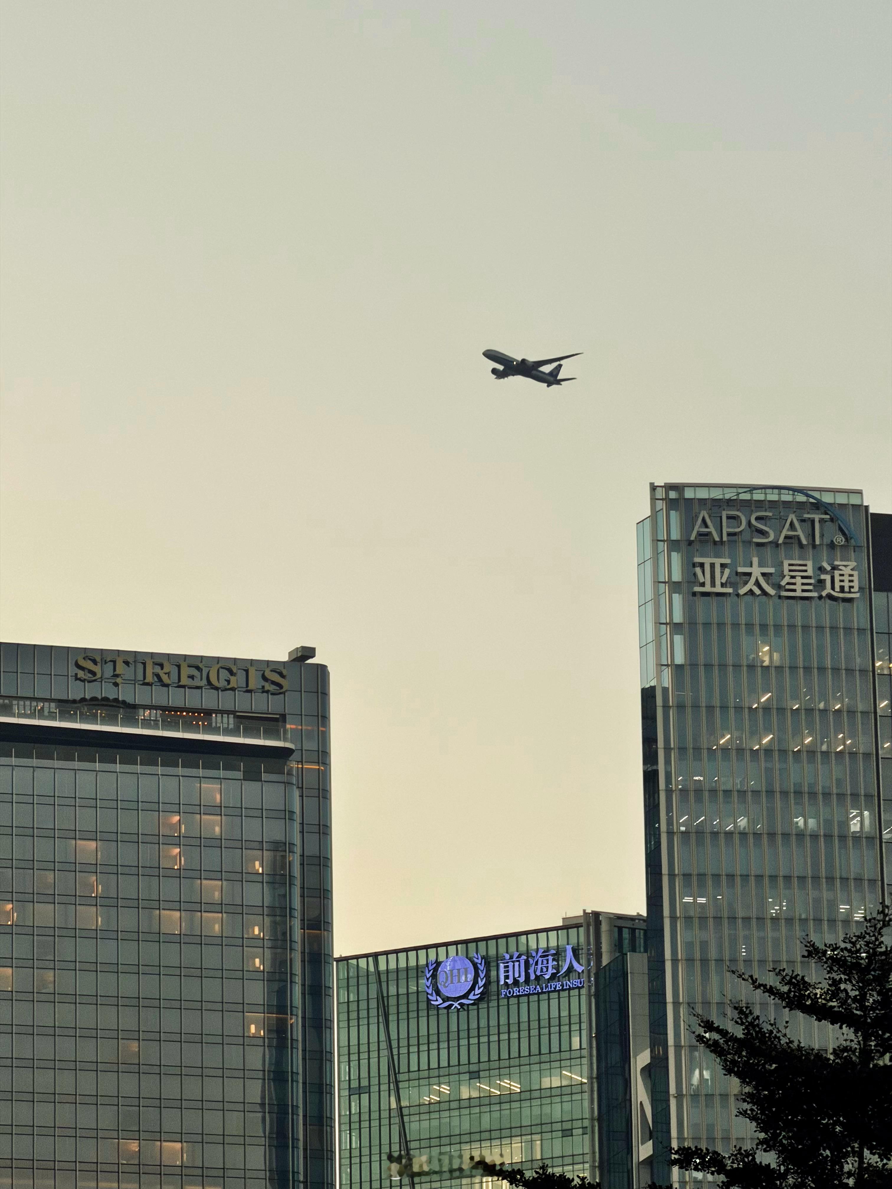 周二，下班了！！深圳·前海华侨城瑞吉酒店