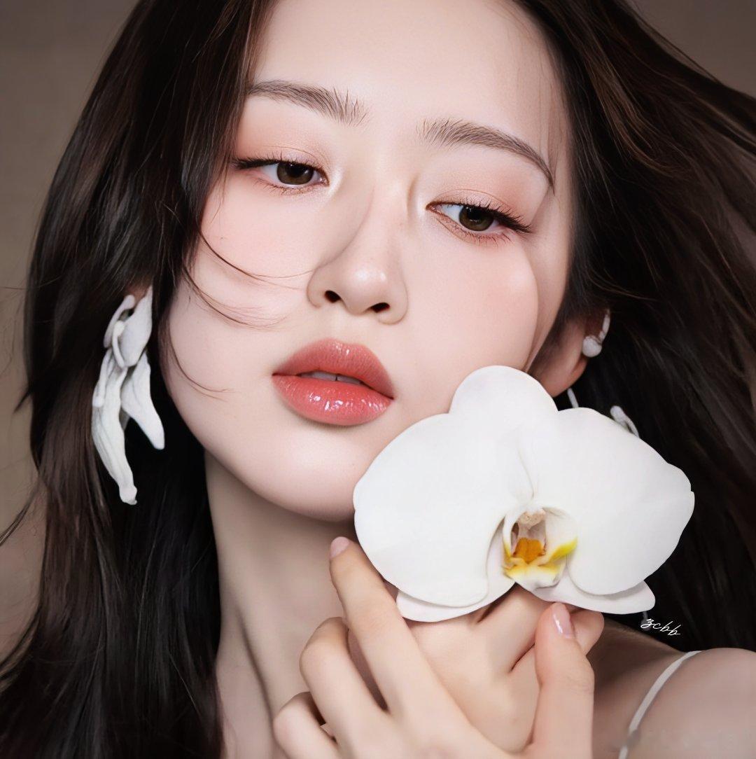 #邓恩熙#🫧#邓恩熙#枝上玉兰花素色映朝霞​​​​