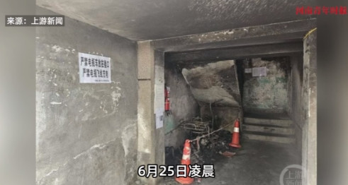 悲剧还是发生了！6月25日，四川成都，一老小区的6楼住户把插排从窗户“飞线”到一