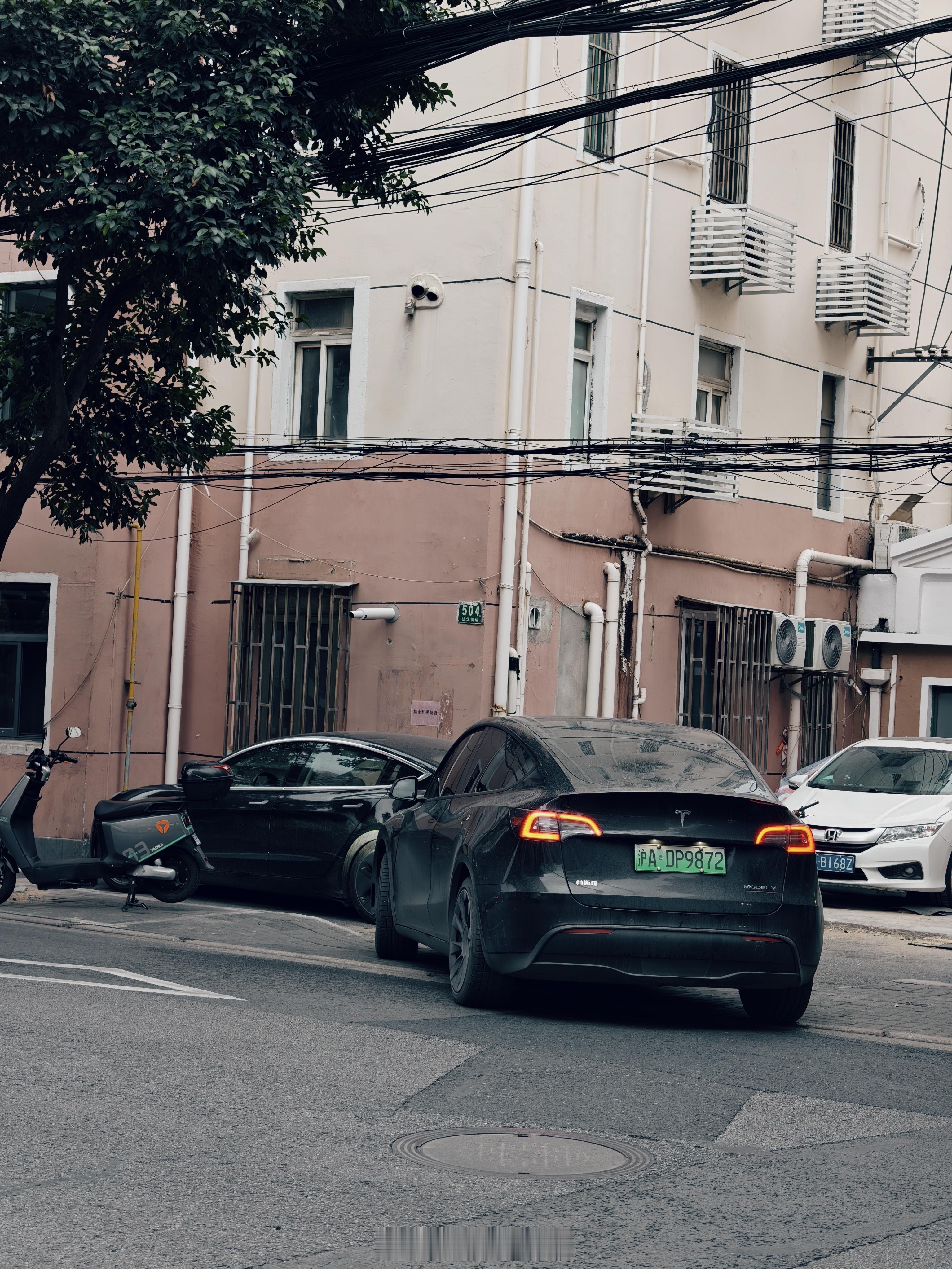 上海美食这家法华汤包馆算不上上海汤包的天花板，但一直在认真经营。以前我住在番禺