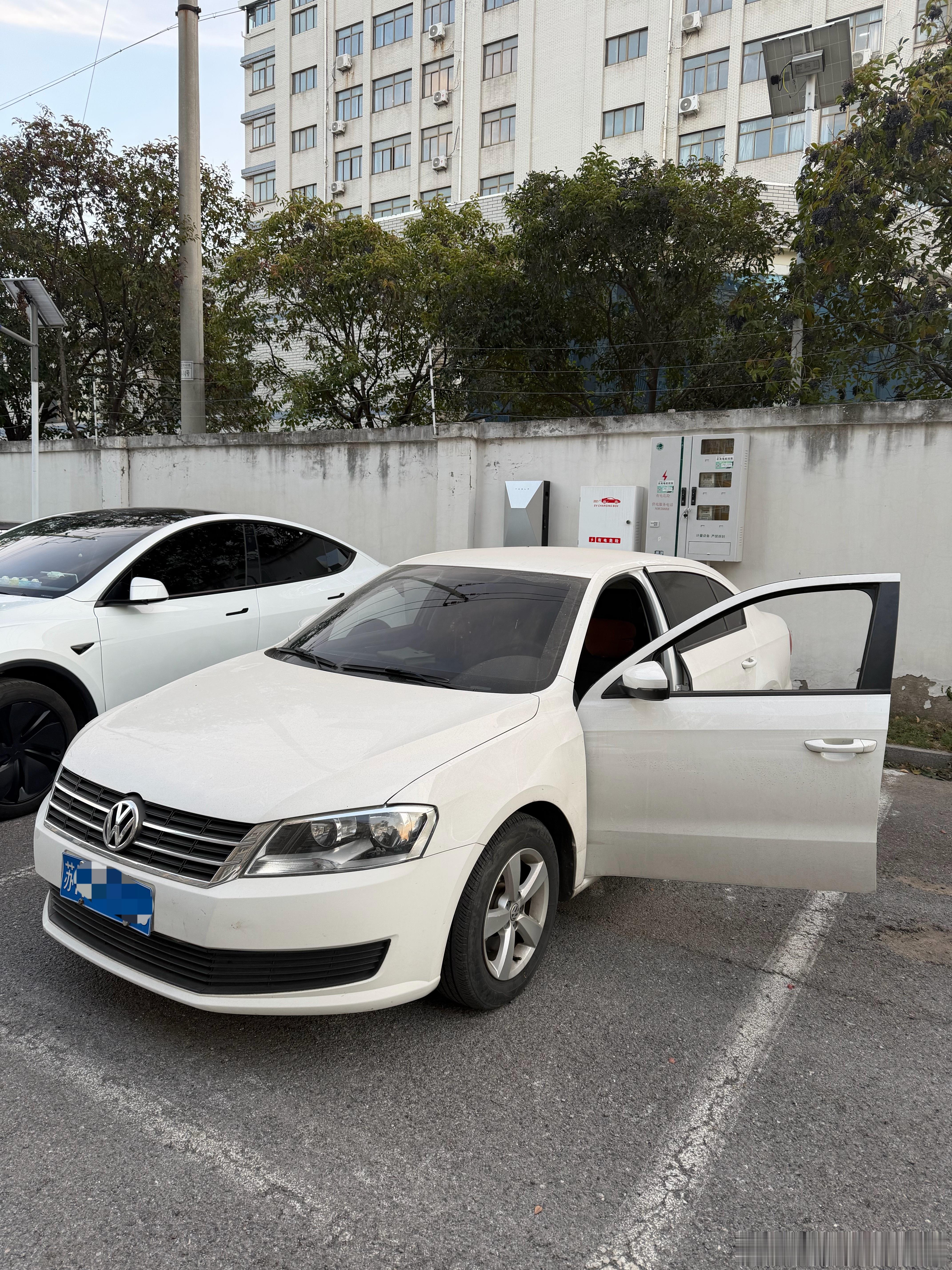 车主买的二手车…这事儿整的…