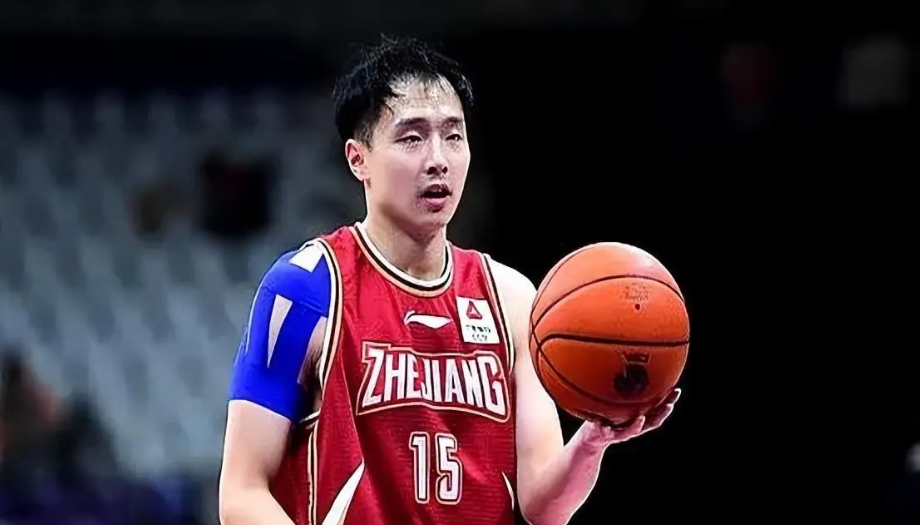 今天是8月30日星期六，随着CBA球员交易截止日期的到来，联盟各俱乐部力争在最后