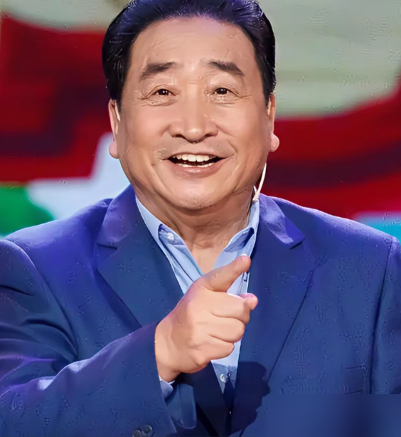 韩兆直播来了一句，相声界压根没有主流非主流，全是外边人编的。二十年前也没这词儿。这话直接把老账本翻出