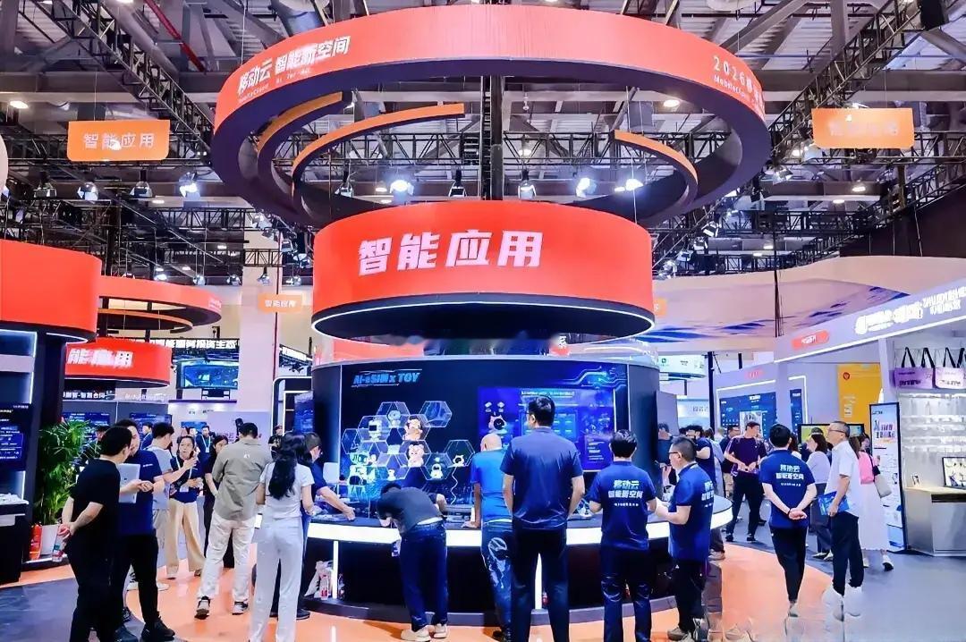 信不信由你，据说退休人员退休金分十级：1．超穷，300元2．较穷，500元