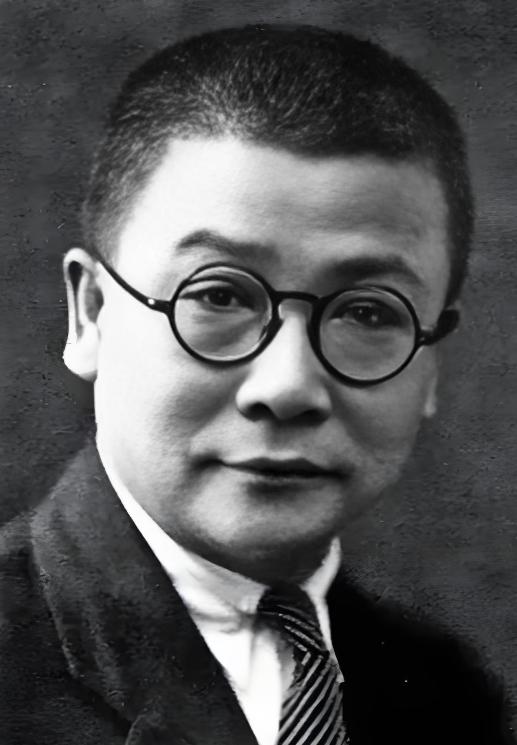 1943年，叛徒缪庄林跑到延安向自首，李克农不杀也不关，和他谈了三天三夜后，做出