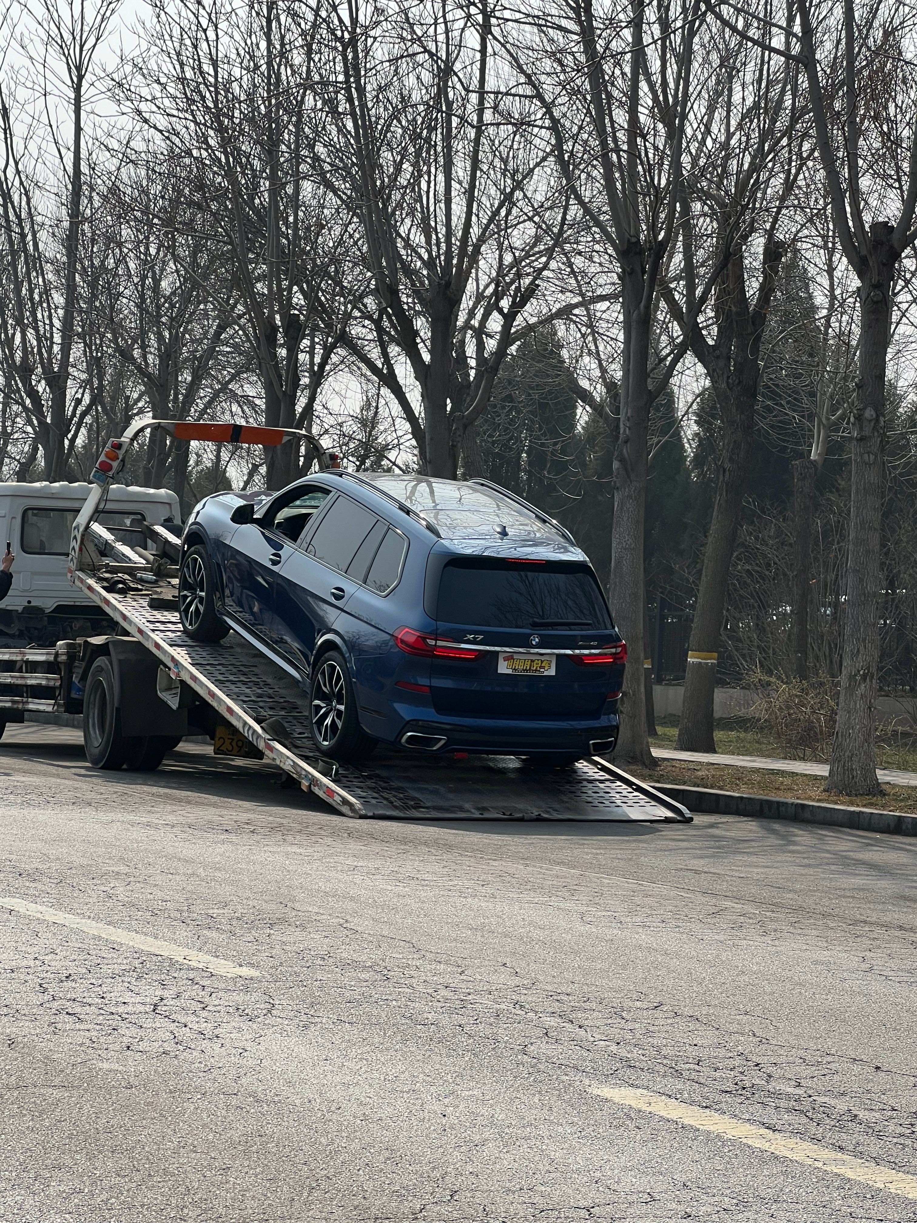 看到同行把这台库存的宝马X7发走了我是真心替他高兴，因为我可以感同身受这个节骨眼