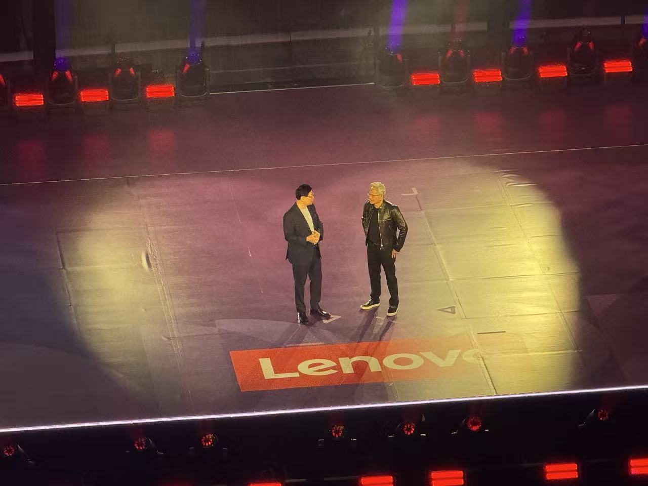 四大芯片巨头CEO齐聚, 联想CES释出系列重磅合作