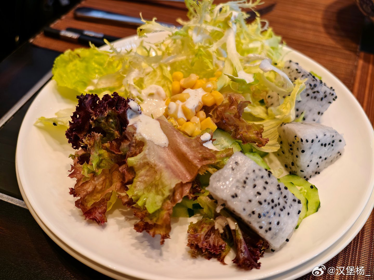 早讲道理这早餐吃的，非常健康了吧[doge]吃完应该能，先瘦一两斤了吧🙌汉