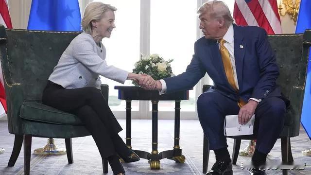 美国总统特朗普5月7日表示，在与欧盟委员会主席冯德莱恩通话后，同意给予冯德莱恩时