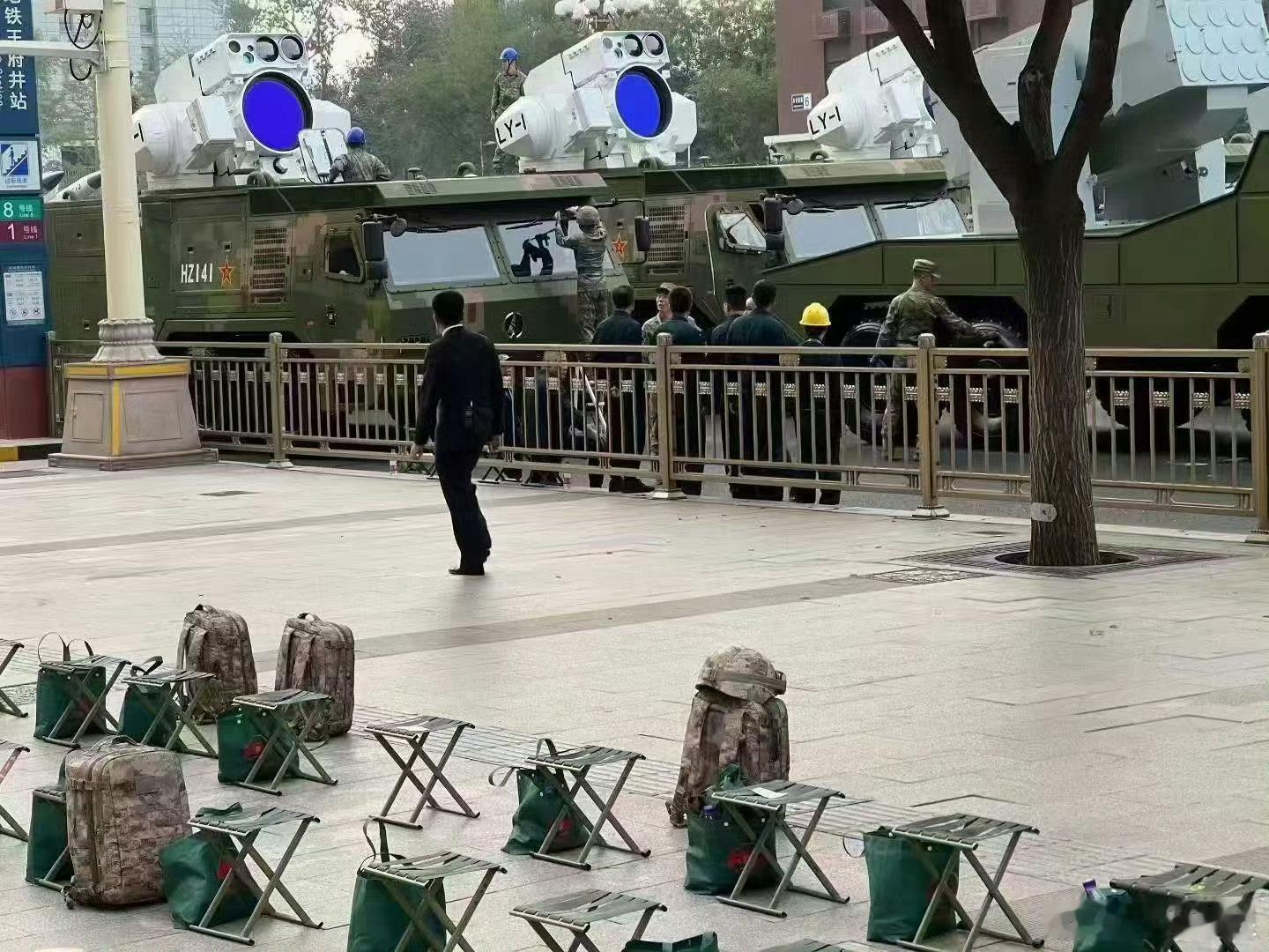 LY-1是激光武器吧，LY代表啥意思？我也整不懂了[扁嘴][扁嘴][扁嘴][委屈