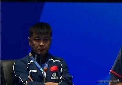 亚洲杯第2日：王皓对两人状态“很不满意”！陈俊菘：陈俊菘以0：3负