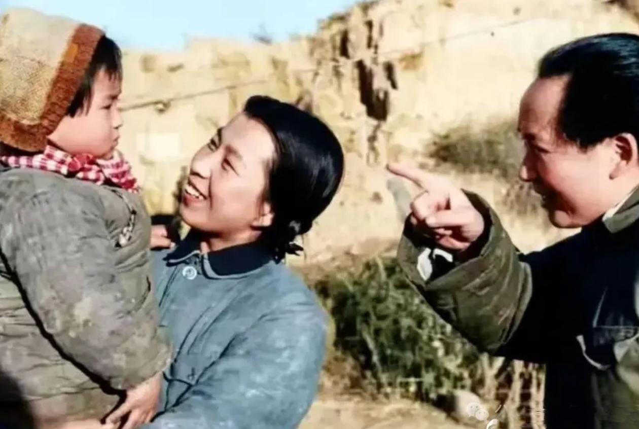 1943年的延安，黄土窑洞见证艰苦的革命岁月。烽火年代，在条件简陋的陕北，留存下