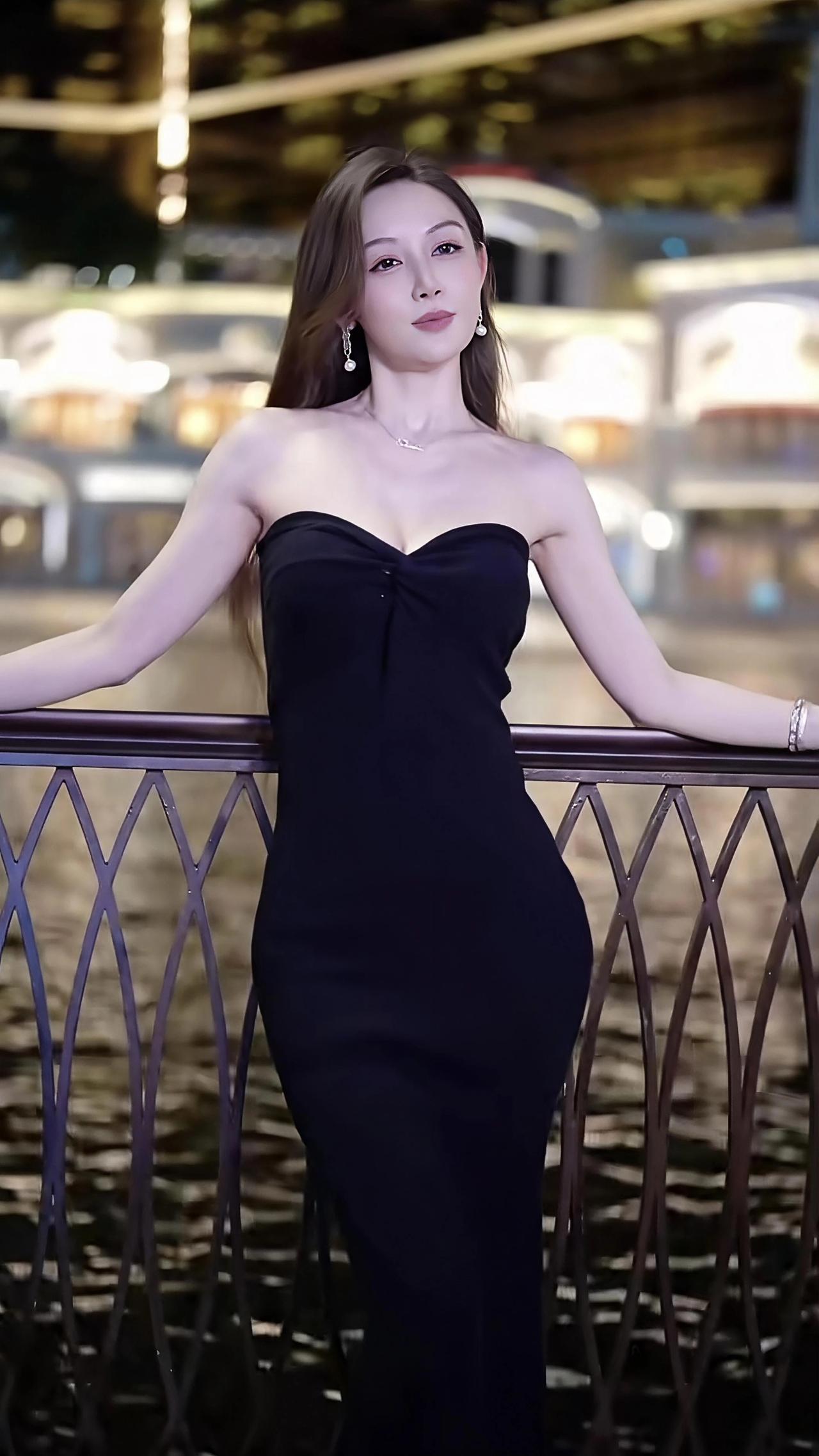 @敏敏💫@小敏～御姐美女气质这一块拿捏死死的极品身材