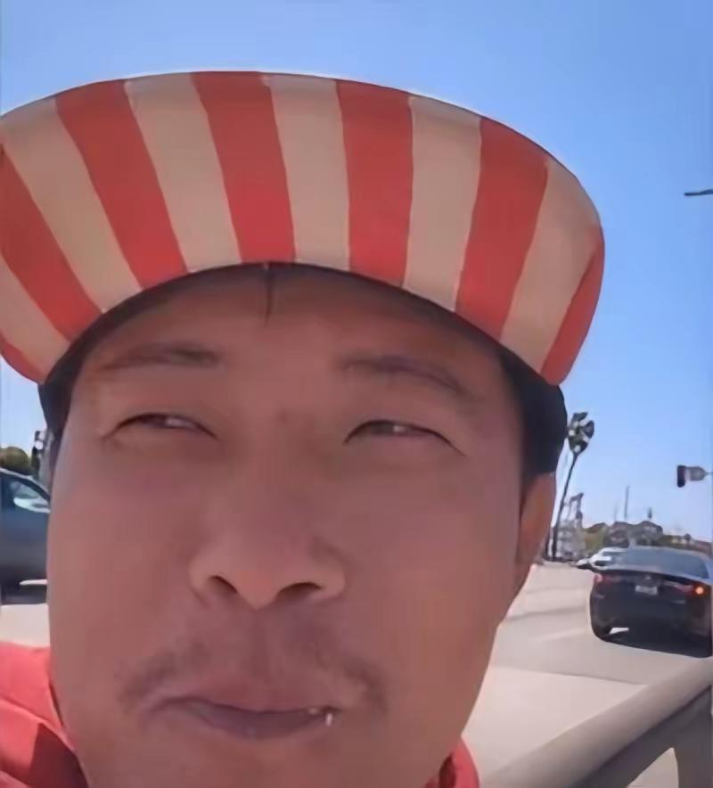 消失许久的电子宠物王伟恒又出来卖惨了，看完他发的社交动态，只能感慨这人精神彻底垮