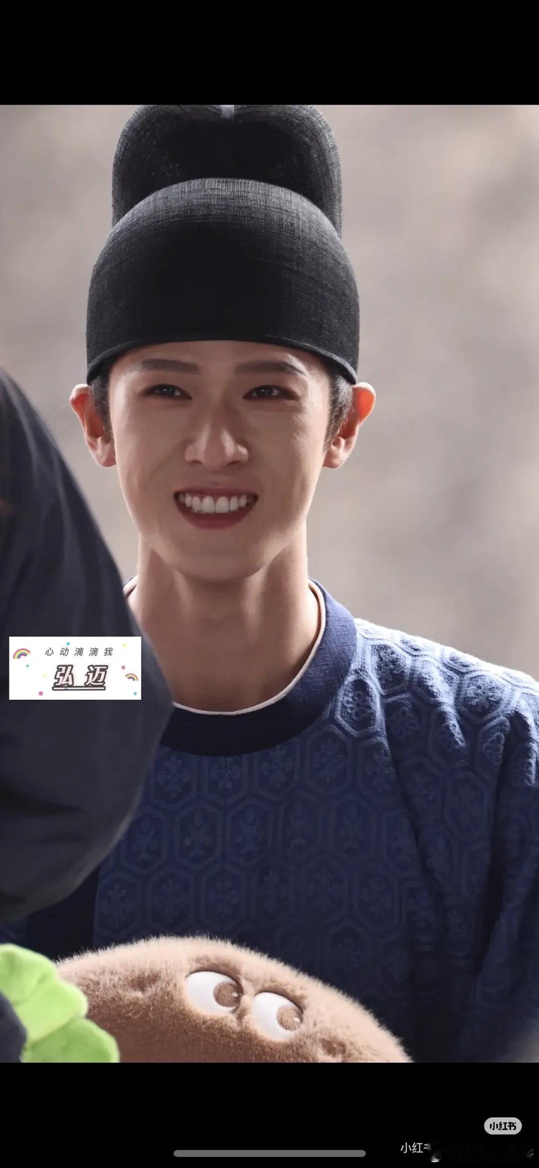 李昀锐怎么感觉跟我印象中长得不一样