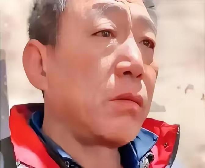 河北一农民病危，临终前紧握单身弟弟的手，用尽最后的力气说：“我走了，你嫂子和四个