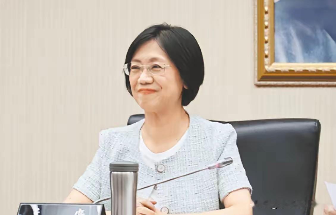 翁晓玲教授，难得的清醒者！作为国民党不分区“立委”，台湾清华大学副教授翁晓玲