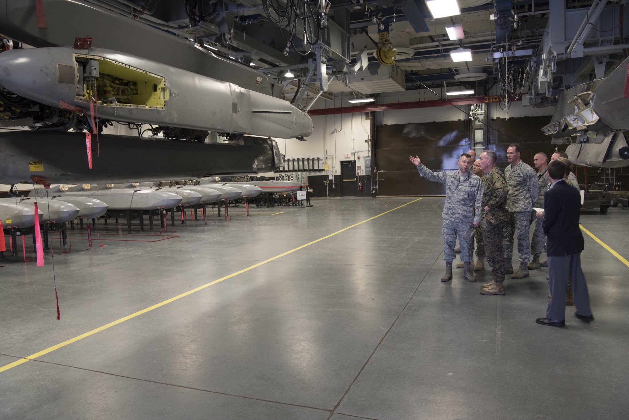 MD二等人B-52H型轰炸机测试新型AGM-181“远程防区外巡航导弹”（LRS