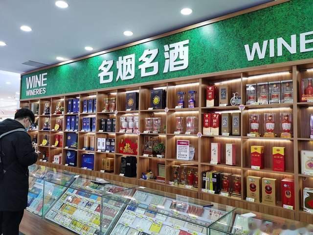 社会因为缺钱, 已出现这5个明显的变化, 你有没有注意到?