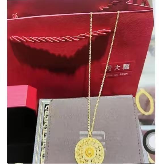 结婚时老公偷偷给我塞10万彩礼，让我别声张，说婆婆还会再给。果不其然，几天后婆婆