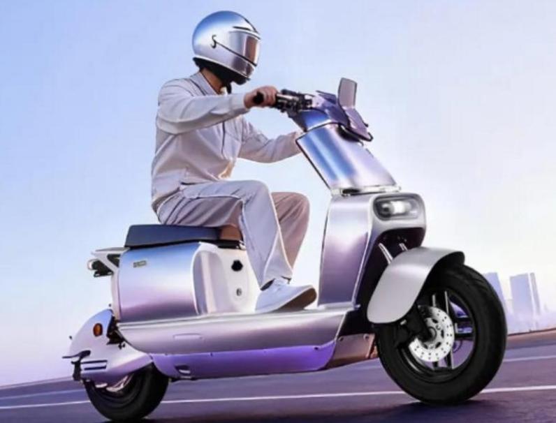 15公里通勤从40分钟拖到快一个半小时，我同事天天抱怨下班接娃总迟到；外卖小