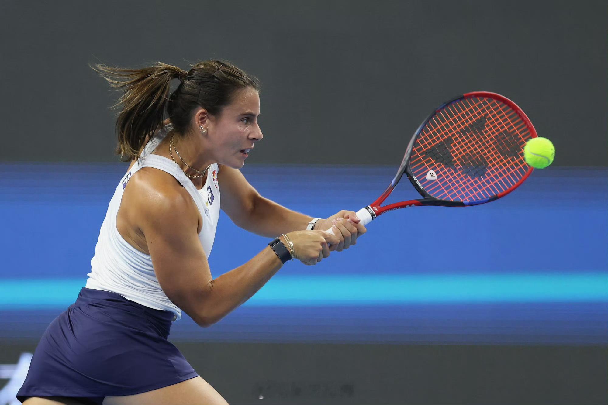 奥克兰WTA250首轮二号种子纳瓦罗🇺🇸以5-7/6-2/4-6负于琼斯🇬