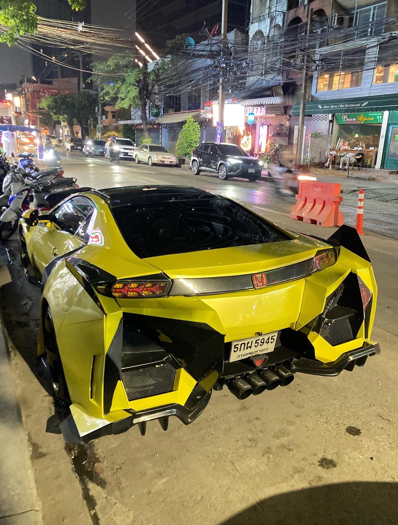 还是泰仔下手狠你还能看出原车是哪款本田吗？