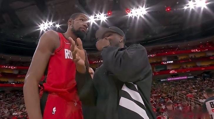 杜兰特招募爱德华兹来火箭，年轻人就爱德华兹喜欢杜兰特，亚历山大一直嘲讽看来今天这