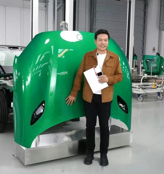 雷军直播我都困了雷总还在直播，真是劳模……不过作为YU7车主。我对直播拆车没啥兴