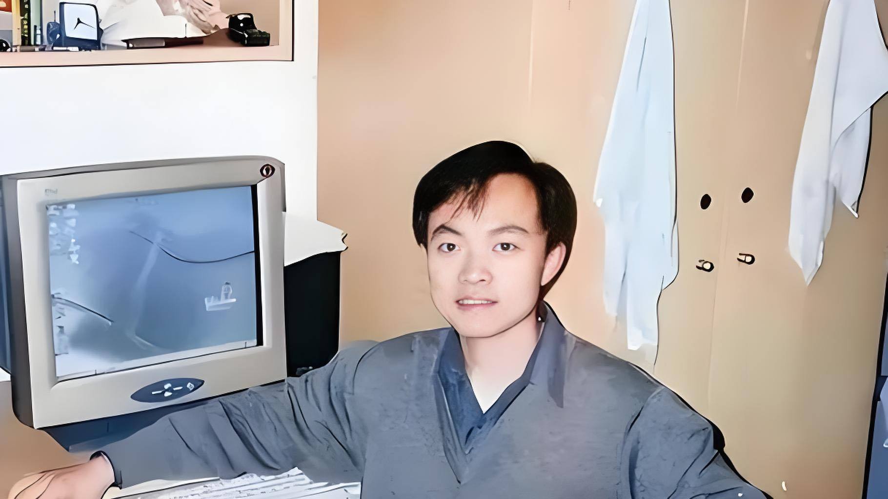 被鲁豫对话蔡磊鼓舞到了鲁豫说可以让梁朝伟来演蔡磊鲁豫与蔡磊深度对话满是力量，纵使
