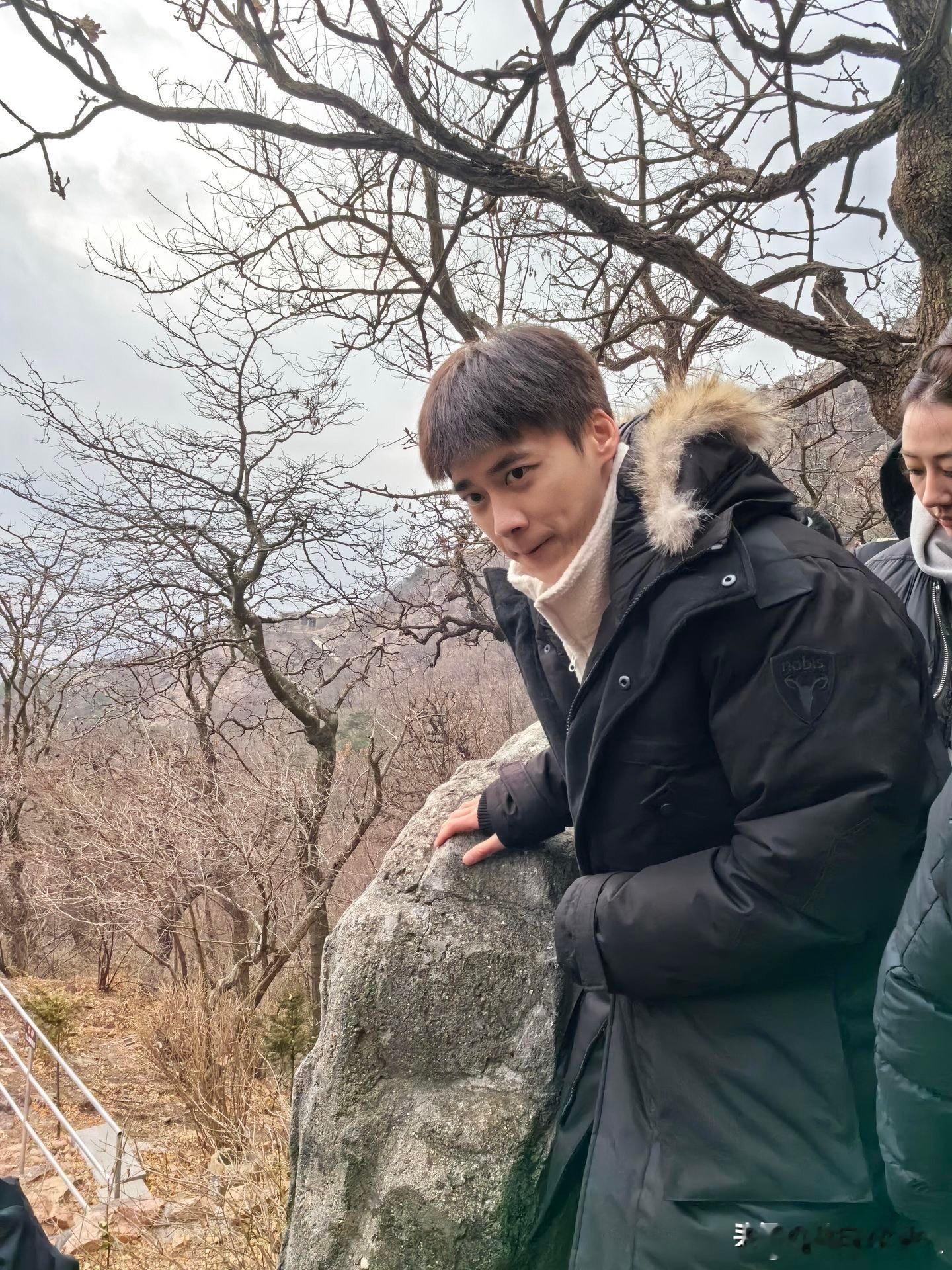 12月18日，没想到是他！没想到能看到他！偶遇的人没打名字，却让看到的人不由驻足