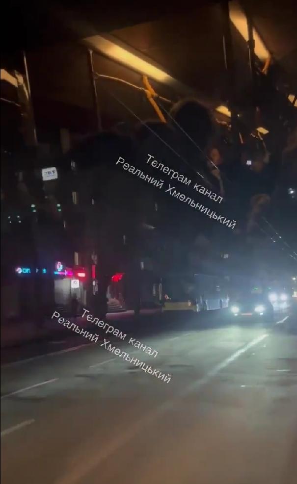 “乌克兰电力系统被打崩了!”当地时间10月31日,乌克兰国家电网公司通报:“乌克