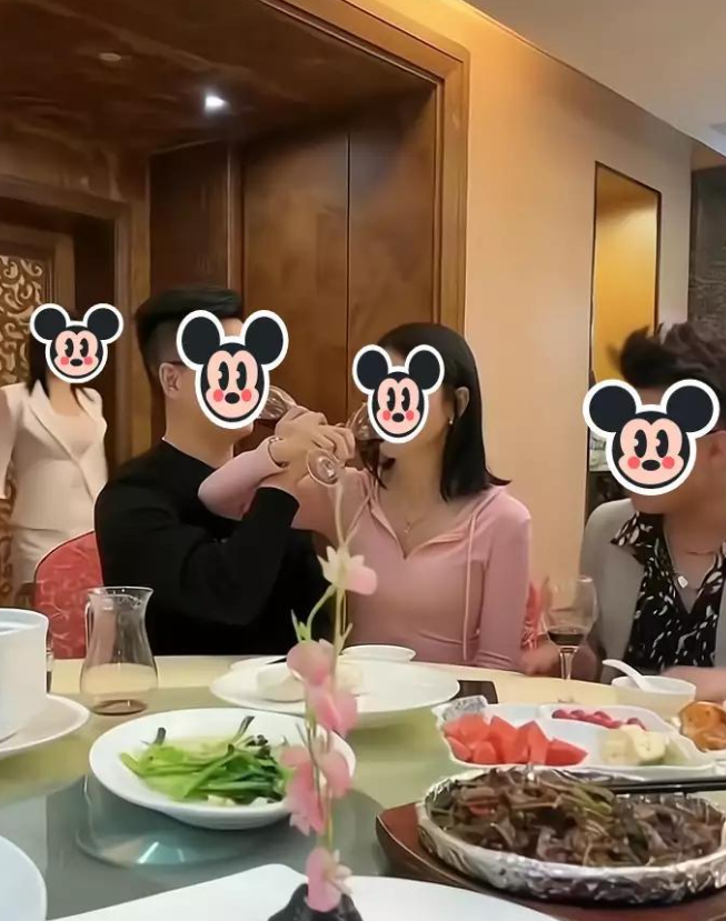 广西崇左，一男子高中毕业9年后参加同学聚会，期间酒后与一名女同学发生关系。事后女
