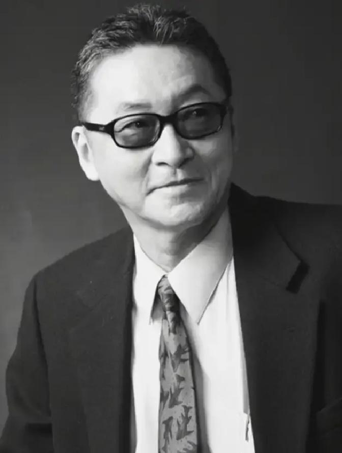 1961年，26岁李敖穷困潦倒，面临吃不起饭的风险时，给胡适写信道：“胡先生，我穷得实在没有办法，两
