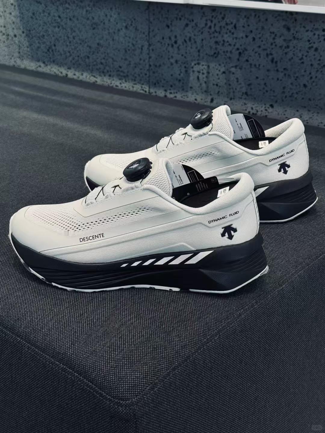 咱体制内和商务圈的男士们，想要在职场里既舒服又有范儿，那可得好好挑挑装备。下面这