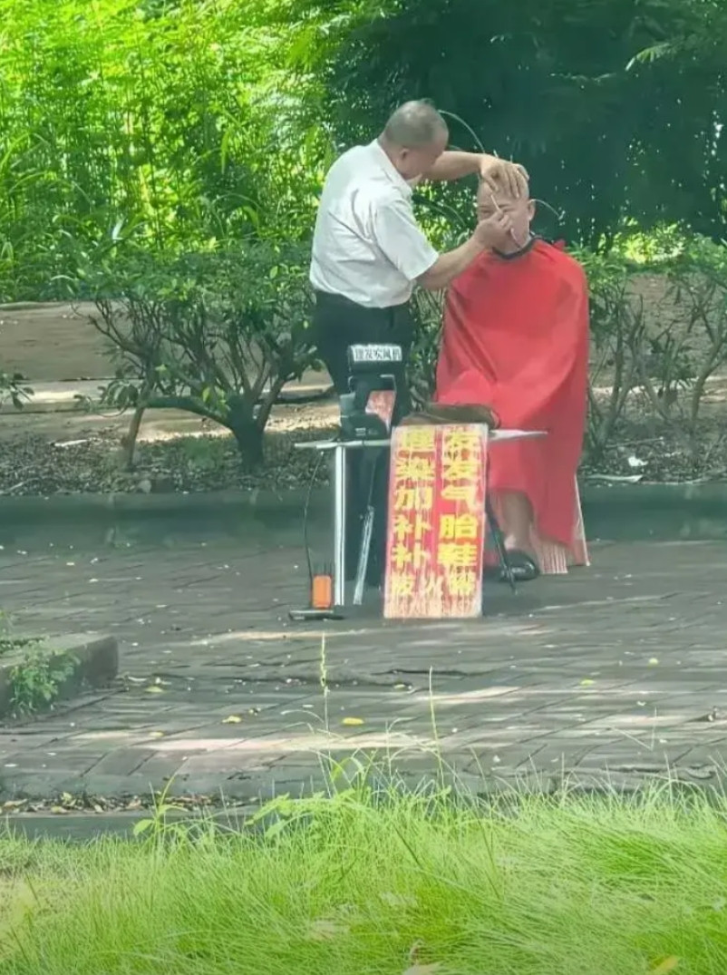 这个老板干掉了6个开发商。