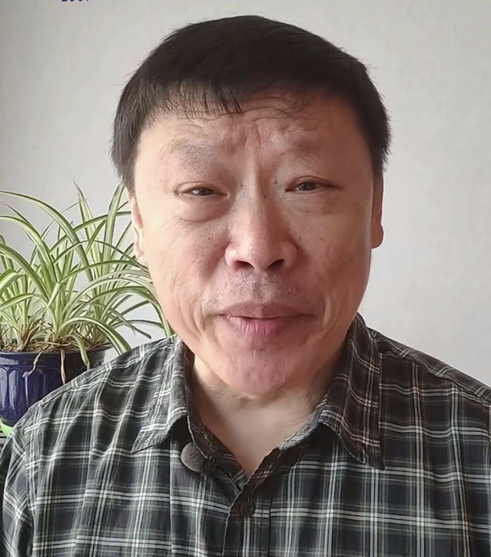 胡锡进的存在，最大的作用就是：每当社会需要棱角、需要锋芒、需要较真、需要正义