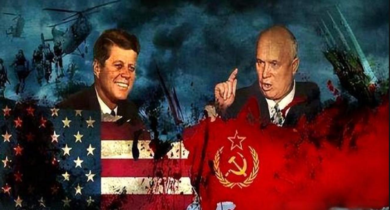 苏联很强大，没有内乱、没有党派斗争，却亡国了！美国有枪击问题，有毒品问题，政治上