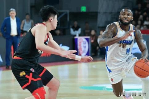 许利民指导错怪球队了，说实话北京北汽输给深圳马可波罗，真的不算冷门，这一阶段深圳