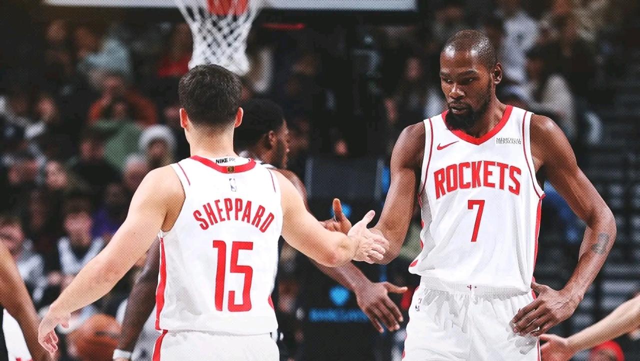 我火其实缺自主进攻能力申京的作用其实就是进攻端能攻，能传。其他工具人的接球